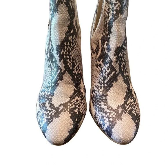 Steve Madden Women’s Rookie Booties - Picture 6 of 9